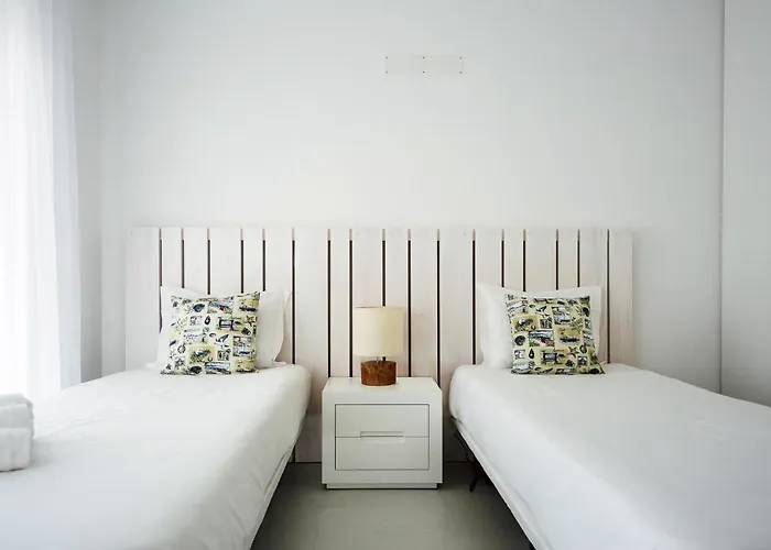 Janelas De Salir - By Sch * Salir de Porto