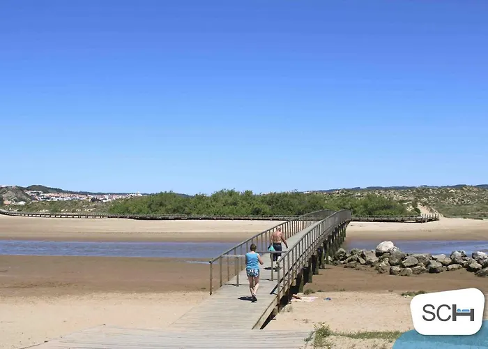 Janelas De Salir - By Sch شقة Salir de Porto