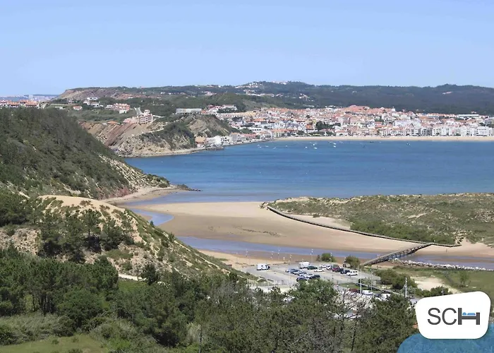 Janelas De Salir - By Sch