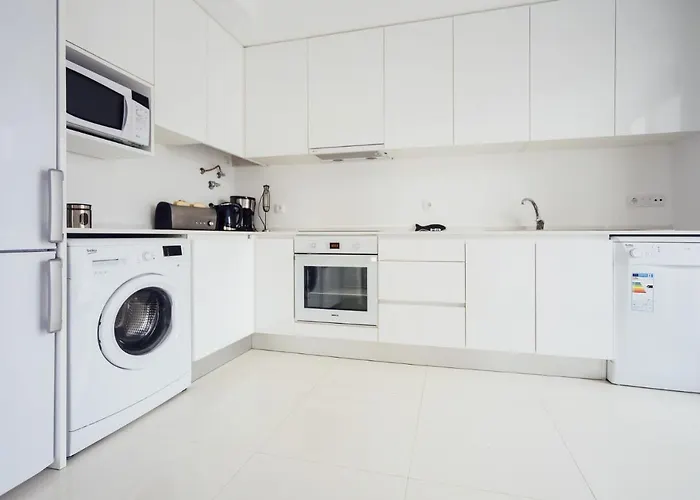 Janelas De Salir - By Sch Salir de Porto